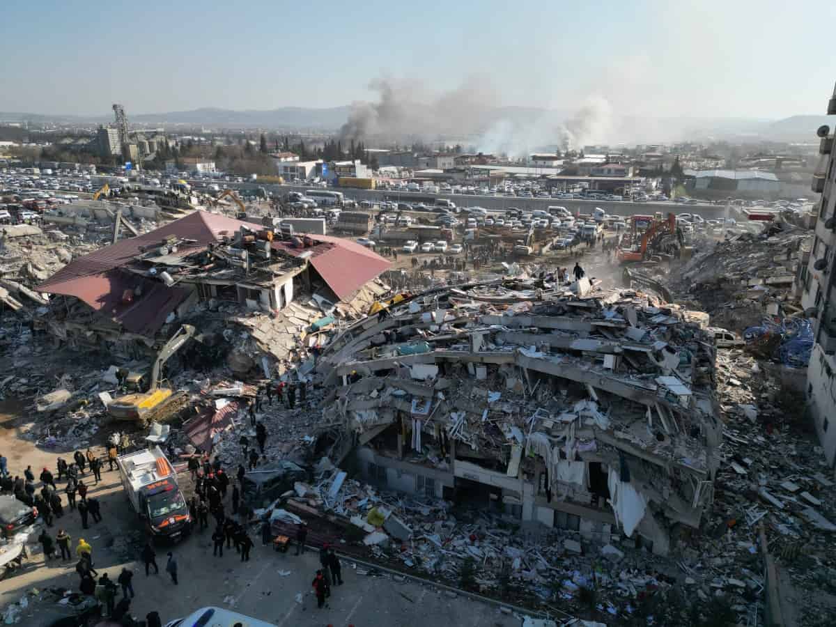 Dodental aardbeving Turkije en Syrië 21.000 voorbij