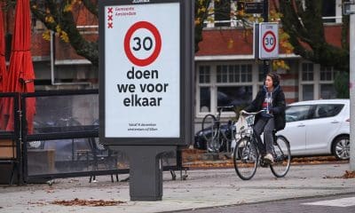 Auto’s mogelijk nu op fietspad in Amsterdam